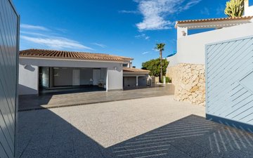 Property slide 28