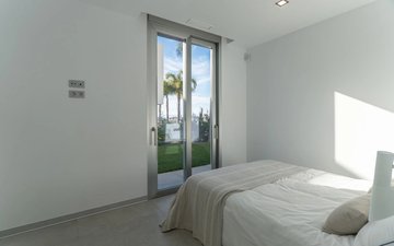 Property slide 10
