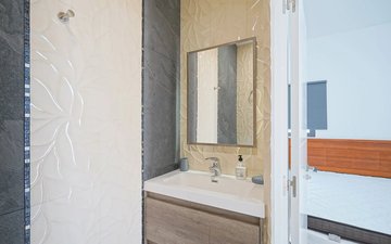 Property slide 25