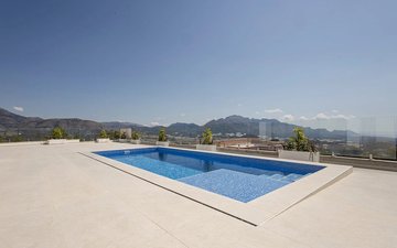 Property slide 32