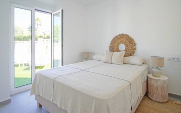 Property slide 17
