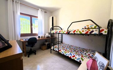 Property slide 16