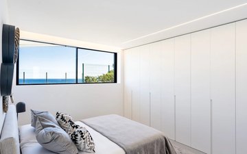 Property slide 48