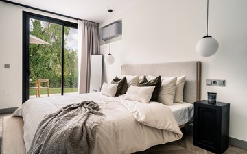 Property slide 25