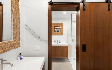 Property slide 25