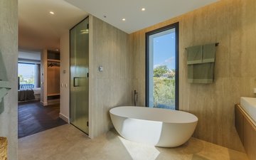 Property slide 20