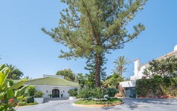 Property slide 48
