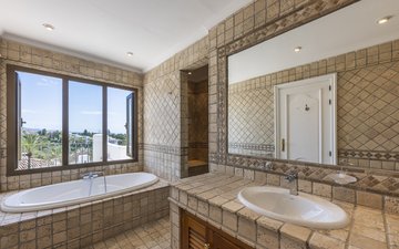 Property slide 30