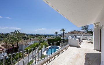 Property slide 22