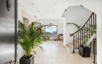 Property slide 18