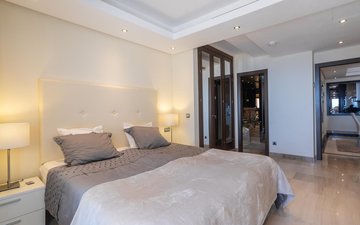 Property slide 25