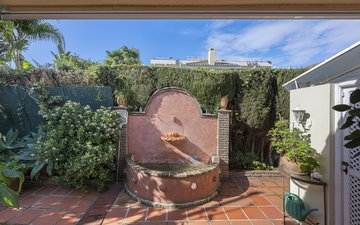 Property slide 25