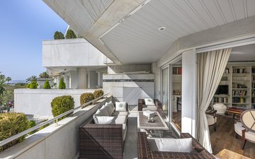Property slide 21
