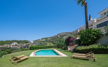 Property slide 17