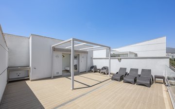 Property slide 22