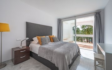 Property slide 40