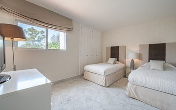 Property slide 38