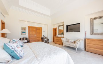 Property slide 43