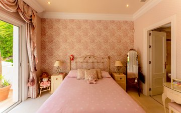 Property slide 25