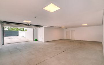 Property slide 21