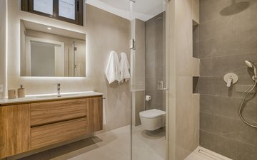 Property slide 21
