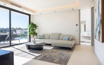 Property slide 32