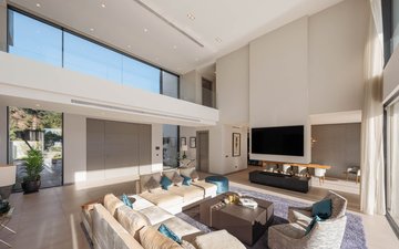 Property slide 21