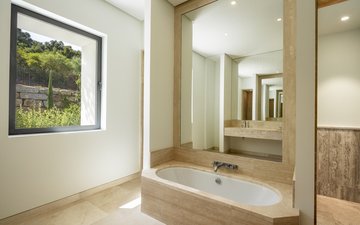 Property slide 16