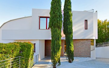 Property slide 19