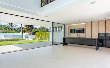 Property slide 31
