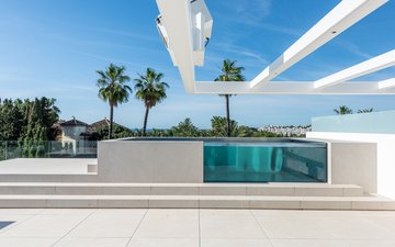 Property slide 18