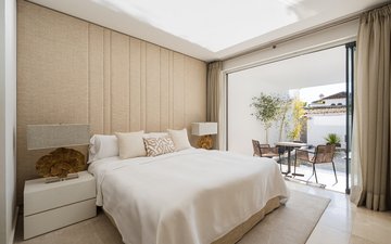 Property slide 44