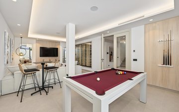 Property slide 44