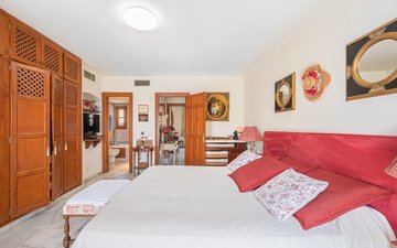Property slide 25