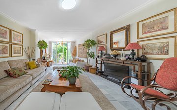 Property slide 10