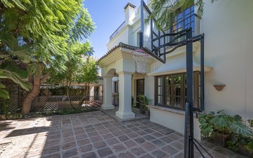 Property slide 40