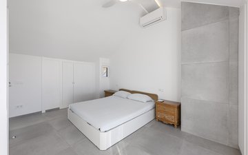 Property slide 22
