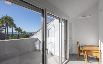 Property slide 21