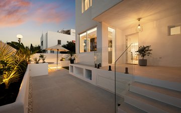 Property slide 22