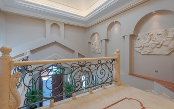 Property slide 18