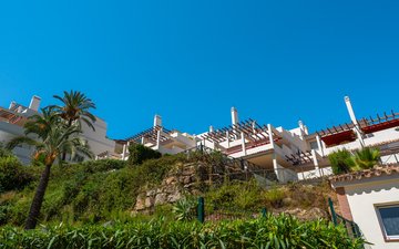 Property slide 24