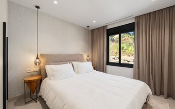 Property slide 16