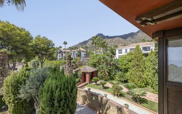 Property slide 35