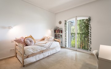 Property slide 22