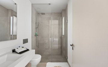 Property slide 20