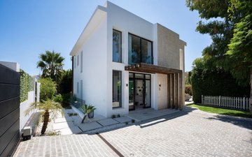 Property slide 30