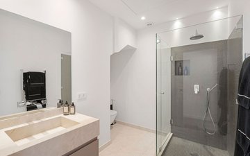 Property slide 18