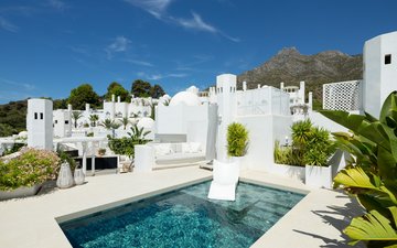 Property slide 24