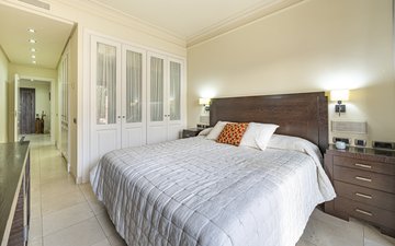 Property slide 18