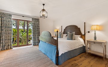 Property slide 10